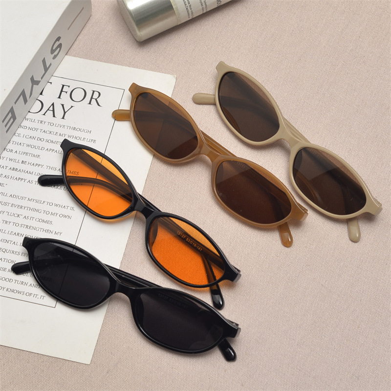 Nuovi Occhiali da Sole Ovali R - Sunglasses Cat Eye recensione e prezzo